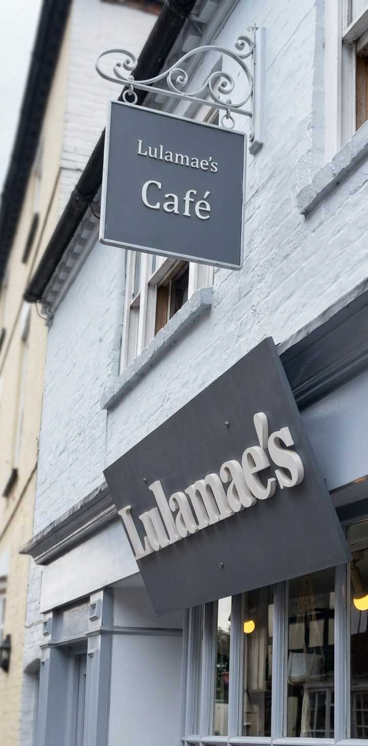 Exterior view of Lulamae's Cafe in Arundel